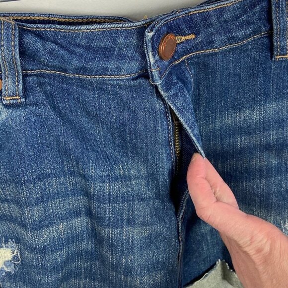NEW Blank NYC The Fulton Dress Down Distress Jean Shorts Size 32 Denim High Rise - Picture 6 of 12
